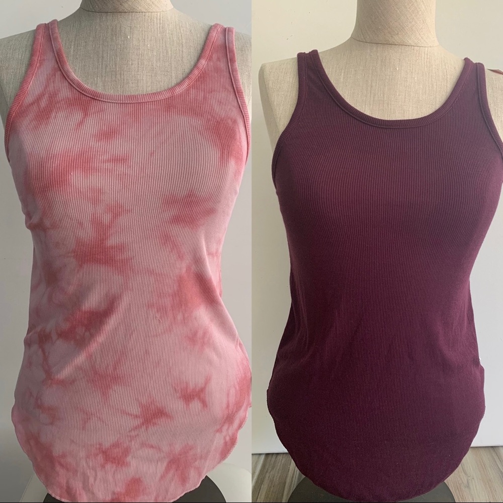 Pink Victoria’s secret tank top ribbed XS NWT Set of 2 pink & Burgandy